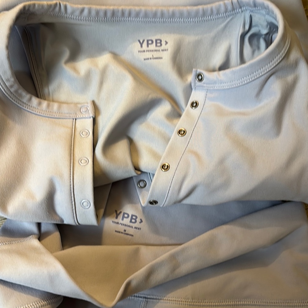 Women's Light Blue YPB Workout Set Abercrombie & Fitch - Picture 3 of 3